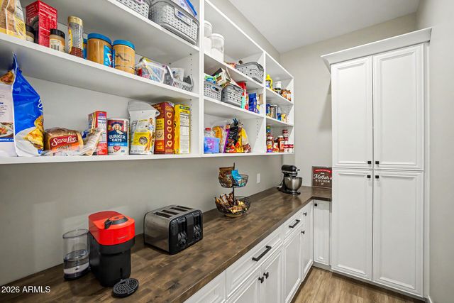 18032 W MONTEBELLO Avenue, Litchfield Park, AZ 85340