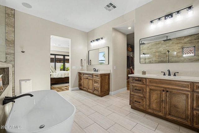 18032 W MONTEBELLO Avenue, Litchfield Park, AZ 85340