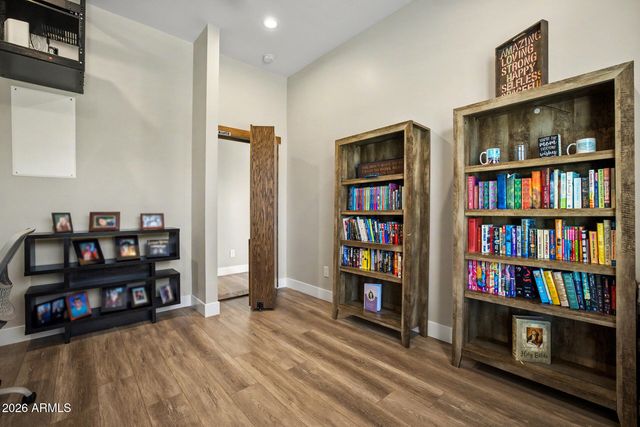 18032 W MONTEBELLO Avenue, Litchfield Park, AZ 85340