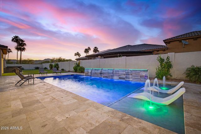 18032 W MONTEBELLO Avenue, Litchfield Park, AZ 85340