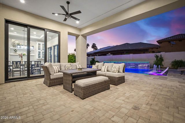 18032 W MONTEBELLO Avenue, Litchfield Park, AZ 85340