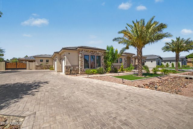 18032 W MONTEBELLO Avenue, Litchfield Park, AZ 85340