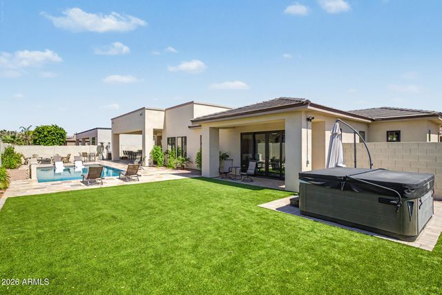 18032 W MONTEBELLO Avenue, Litchfield Park, AZ 85340