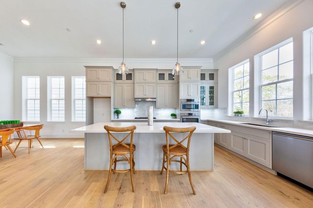 5929 Cottage Grove Lake Drive, Houston, TX 77007