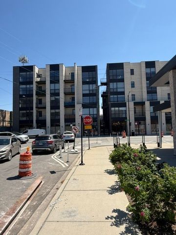 451 E Pershing Road, Chicago, IL 60653