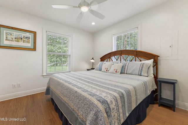 103 Oak Drive, Bay Saint Louis, MS 39520