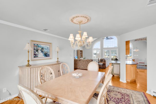 601 N End Avenue, Toms River, NJ 08753