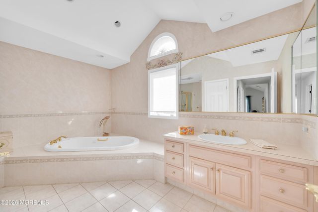 601 N End Avenue, Toms River, NJ 08753