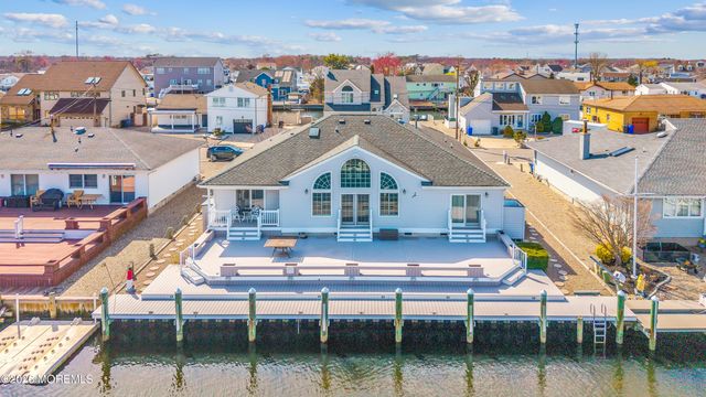 601 N End Avenue, Toms River, NJ 08753