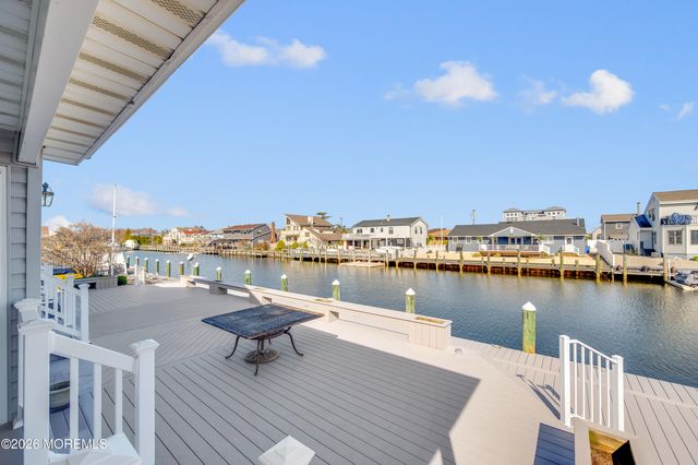 601 N End Avenue, Toms River, NJ 08753