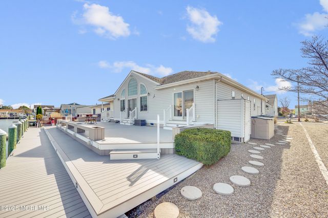 601 N End Avenue, Toms River, NJ 08753