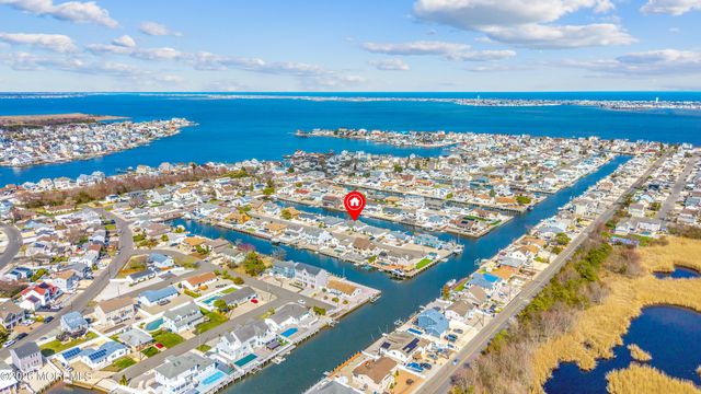 601 N End Avenue, Toms River, NJ 08753