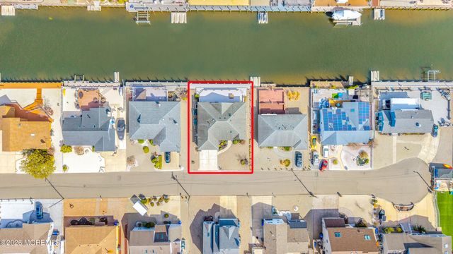 601 N End Avenue, Toms River, NJ 08753