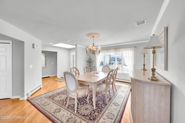 601 N End Avenue, Toms River, NJ 08753