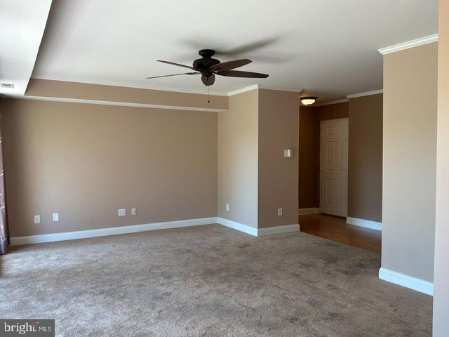 15 HERMITAGE DR, New Hope, PA 18938