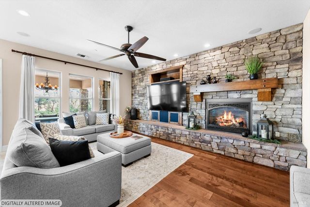 4157 Shelly Ln, Vacaville, CA 95688