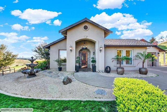 4157 Shelly Ln, Vacaville, CA 95688