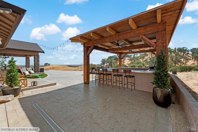 4157 Shelly Ln, Vacaville, CA 95688