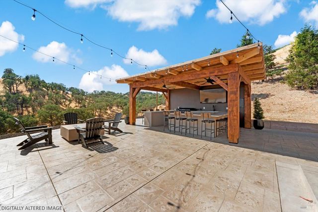 4157 Shelly Ln, Vacaville, CA 95688