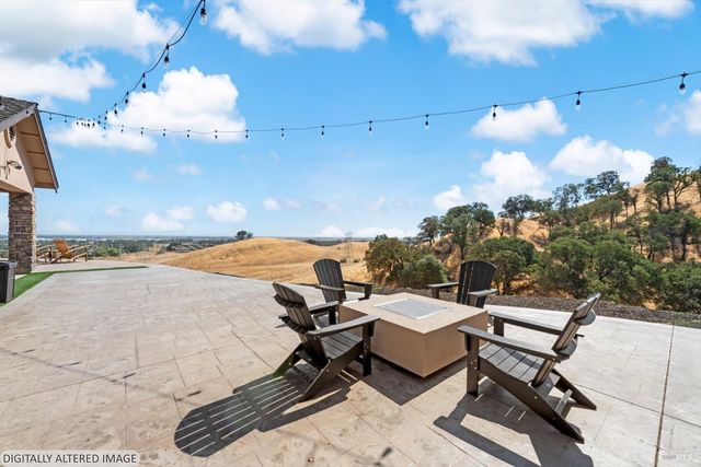 4157 Shelly Ln, Vacaville, CA 95688