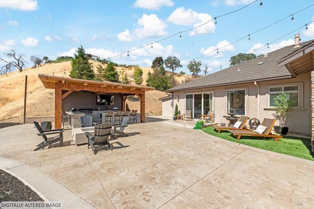 4157 Shelly Ln, Vacaville, CA 95688