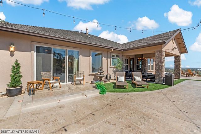 4157 Shelly Ln, Vacaville, CA 95688