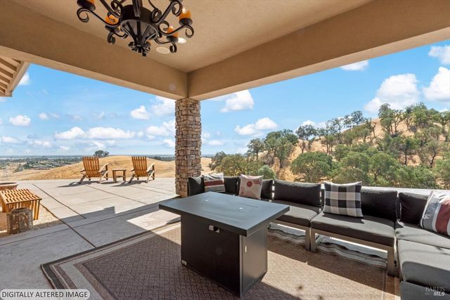 4157 Shelly Ln, Vacaville, CA 95688