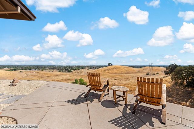 4157 Shelly Ln, Vacaville, CA 95688