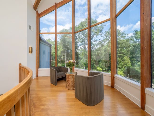 21 Woods End Drive, Wilton, CT 06897