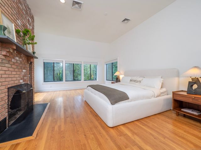 21 Woods End Drive, Wilton, CT 06897