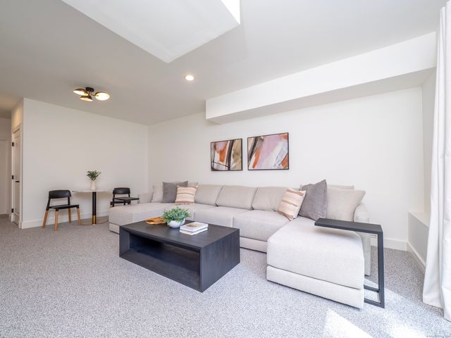 21 Woods End Drive, Wilton, CT 06897