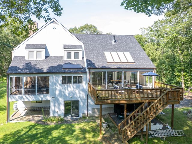 21 Woods End Drive, Wilton, CT 06897