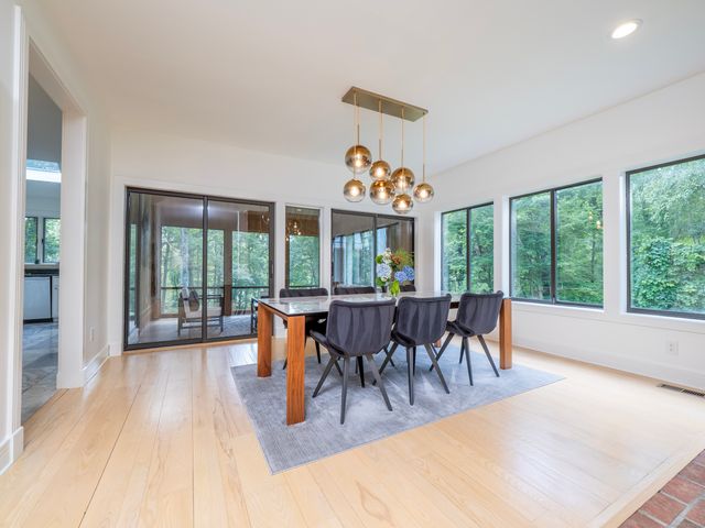 21 Woods End Drive, Wilton, CT 06897