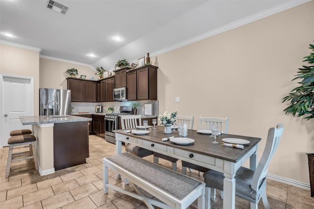 34 Sawbridge Circle, Spring, TX 77389