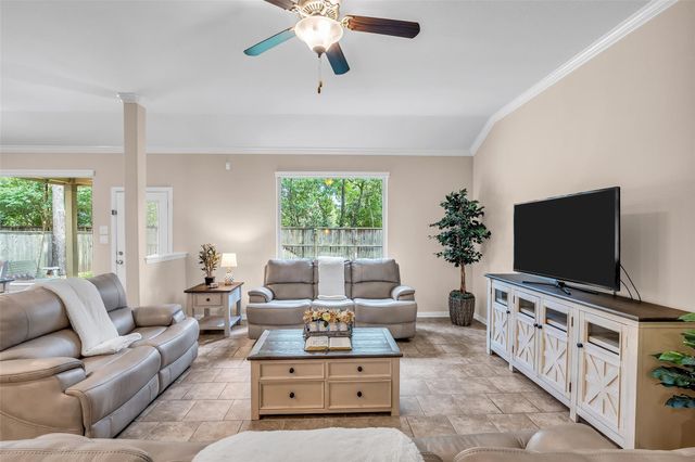 34 Sawbridge Circle, Spring, TX 77389