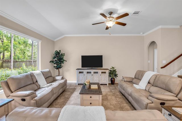34 Sawbridge Circle, Spring, TX 77389