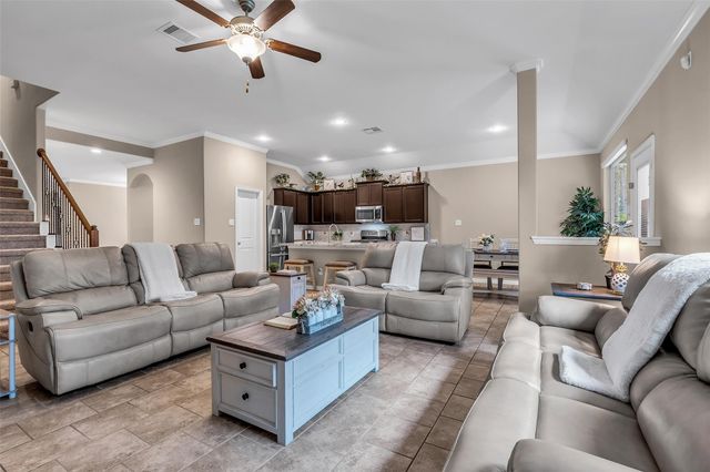 34 Sawbridge Circle, Spring, TX 77389