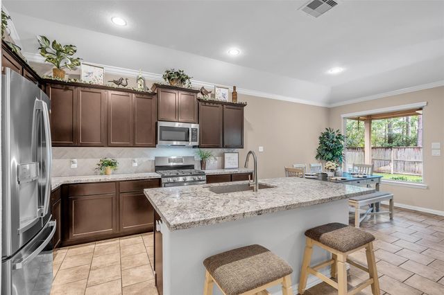 34 Sawbridge Circle, Spring, TX 77389