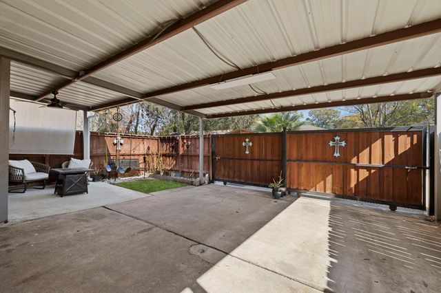 7489 Cook Road, Houston, TX 77072