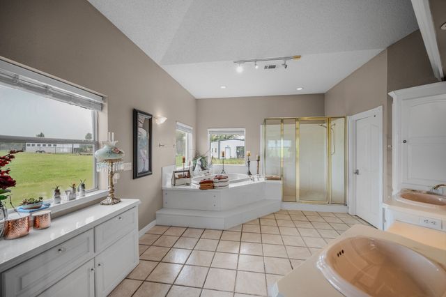 552 Vz County Road 2142, Wills Point, TX 75169