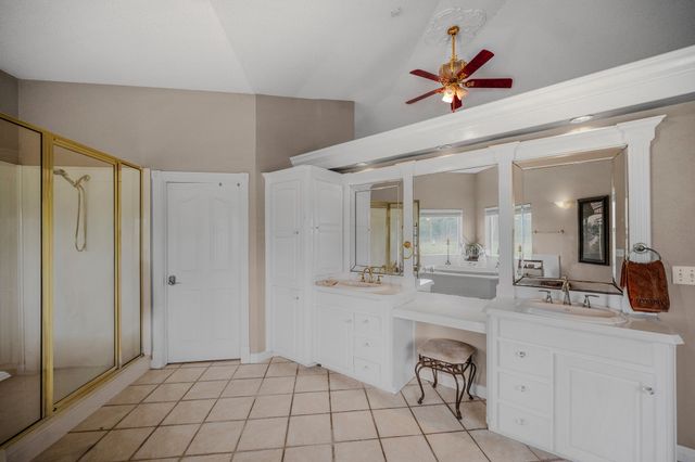 552 Vz County Road 2142, Wills Point, TX 75169