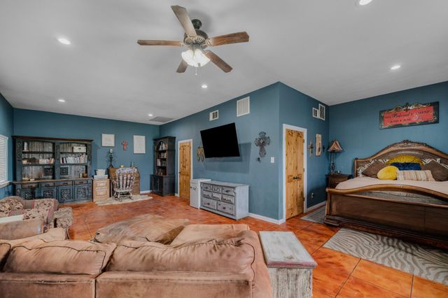 552 Vz County Road 2142, Wills Point, TX 75169