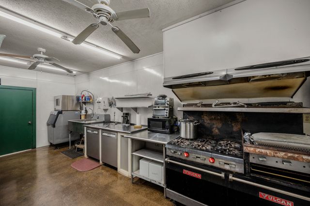 552 Vz County Road 2142, Wills Point, TX 75169