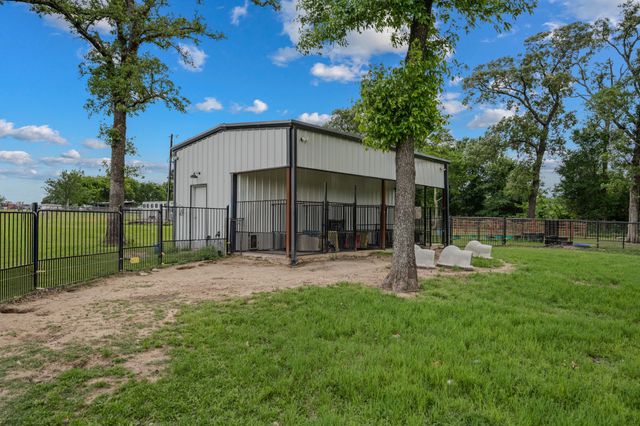 552 Vz County Road 2142, Wills Point, TX 75169