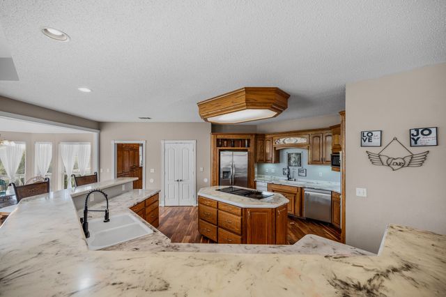 552 Vz County Road 2142, Wills Point, TX 75169