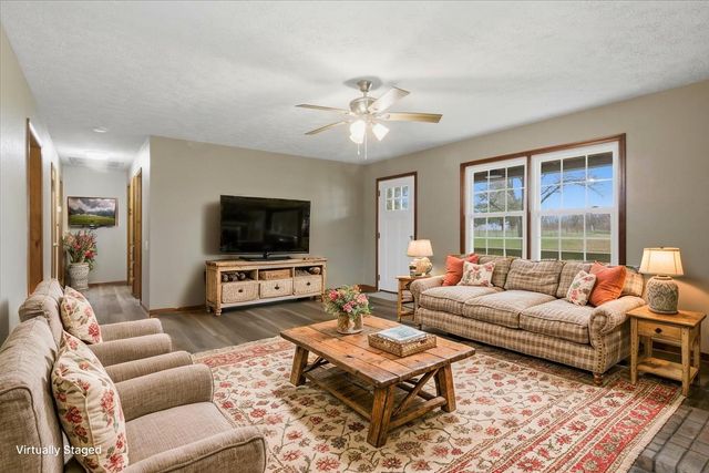 165 Raintree Road, Buffalo, MO 65622