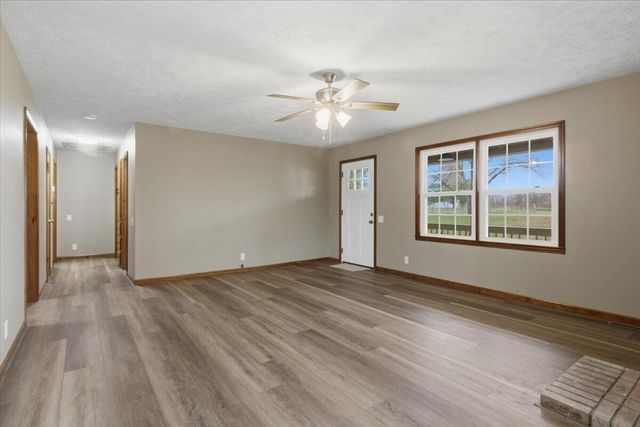 165 Raintree Road, Buffalo, MO 65622