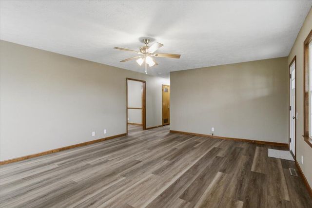 165 Raintree Road, Buffalo, MO 65622