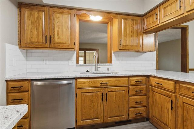 165 Raintree Road, Buffalo, MO 65622