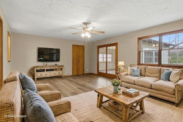 165 Raintree Road, Buffalo, MO 65622